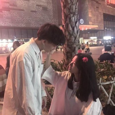 微信头像丸子头背影,女生头像图片13