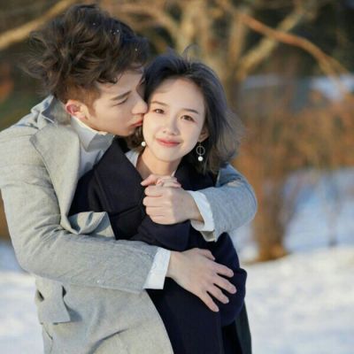 qq头像女生黑白的14