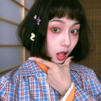 qq头像伤感想哭8