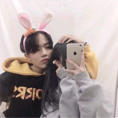 超火热的女生可爱头像10