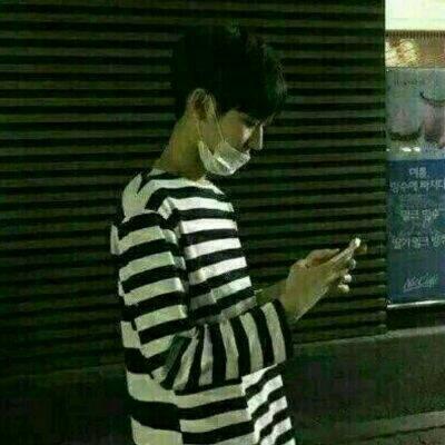 盘点那些丧到极致的女生头像3