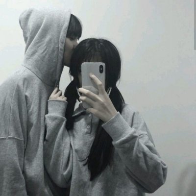 戴帽子女孩儿头像卡通3