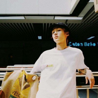 幸福的头像男3