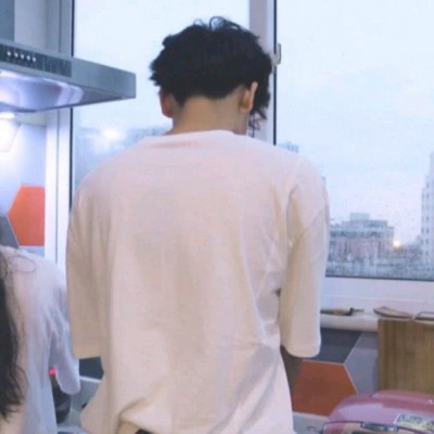 失恋头像男生伤心伤感4