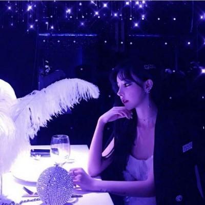 手绘外国女孩头像唯美图片3