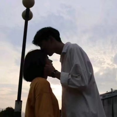 希尔顿姐妹头像仙气9