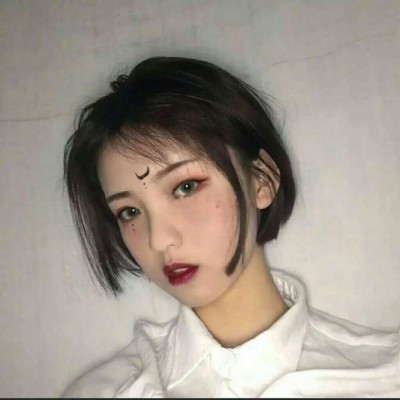 抖音最火古风红衣女子闺蜜头像3