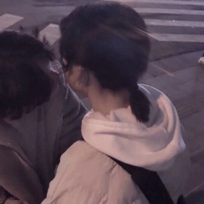 情侣头像在你身边字样2