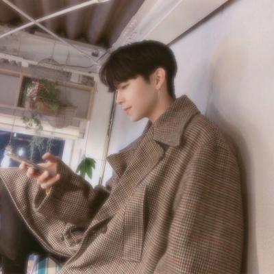 顽皮男生头像12
