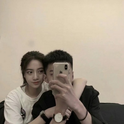 情侣的牵手头像8