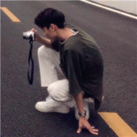 男头像黑色冷漠不露脸大叔1