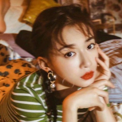 小白猫头像女搞怪6