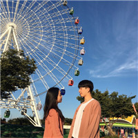黑白美女个性头像5