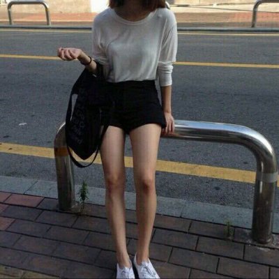 qq背影男头像黑白10