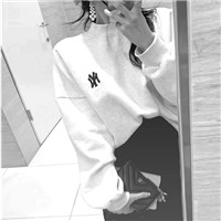 女生带书头像7