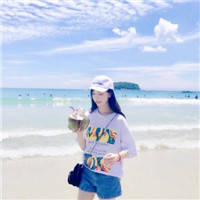 女生手拿扇子霸气头像6