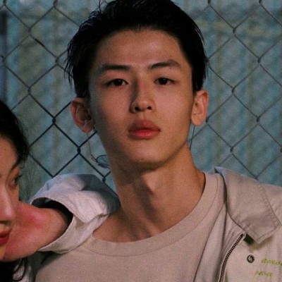 黑色系个性头像图片女7