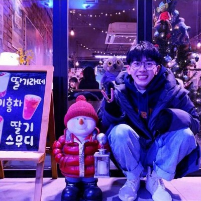 面窄的头像大全男5