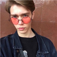 用书做微信头像的女人是什么心态5