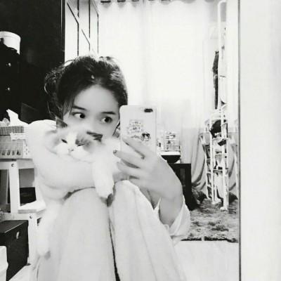 黑白头像女生仙气4